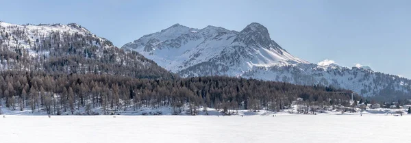 Paisagem Inverno Com Piz Bacun Pico Lago Congelado Filmado Luz — Fotografia de Stock
