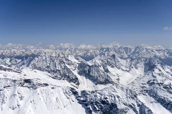 Letecký Záběr Malé Roviny Vrcholového Pohoří Mara Pod Čerstvým Sněhem — Stock fotografie