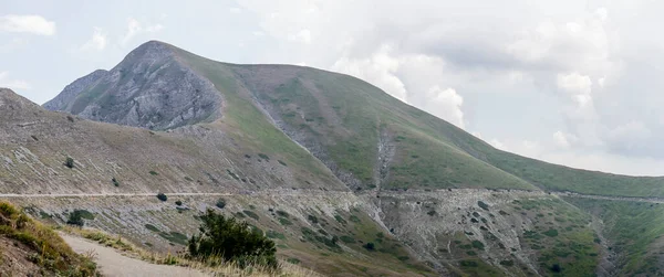 Mountain Landscape Cambio Peak Barren Slopes Shot Terminillo Range Bright — Foto Stock