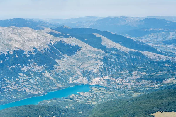 Εναέρια Βολή Από Ένα Μικρό Αεροπλάνο Του Χωριού Barrea Και — Φωτογραφία Αρχείου