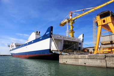 yolcu feribotu gemisi