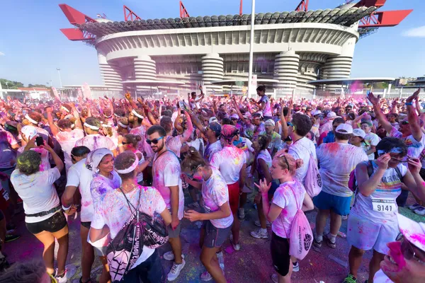 O Color Run 2013 em Milão, Itália — Fotografia de Stock