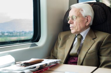 zarif komuta sizde bir trende yolculuk