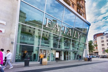 Yeni eataly mağaza ve Restoran Milano, İtalya