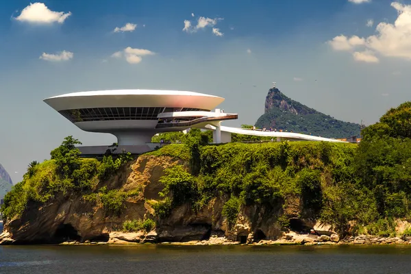 Niemeyer museum zeitgenössischer kunst — Stockfoto