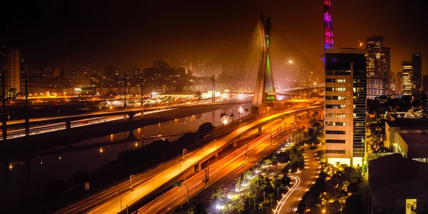 Bridge at night in Sao Paulo — Stock Photo, Image