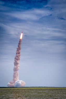 lansman atlantis - sts-135
