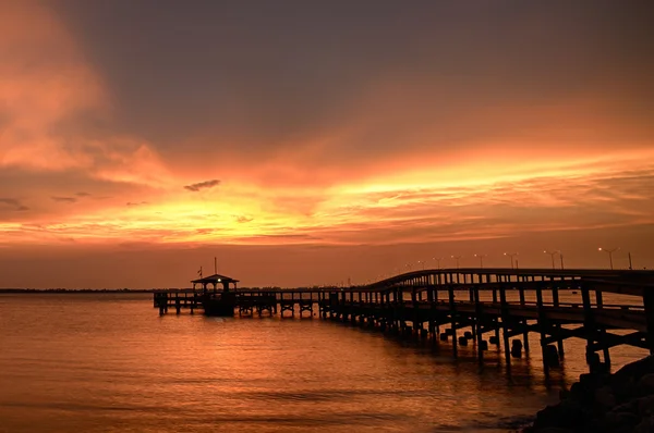 Pier in the ocean — Stock Photo, Image