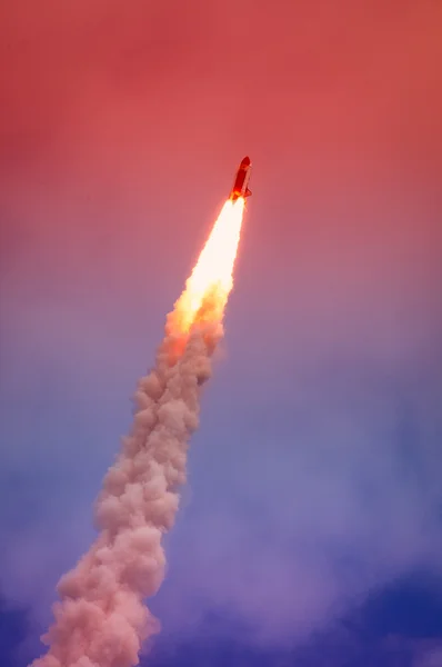 Elindítása atlantis-sts-135 — Stock Fotó