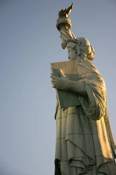 自由の女神像のレプリカ — ストック写真