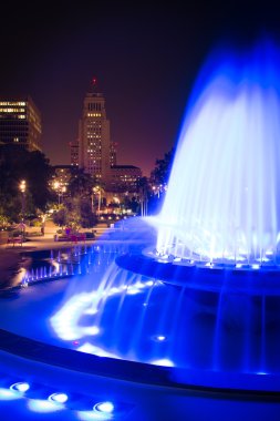 Los angeles city hall grand park görüldüğü gibi