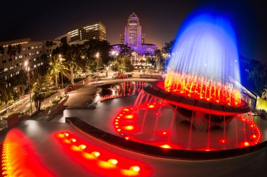 Los angeles city hall grand park görüldüğü gibi