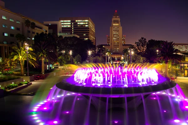 从大公园看到洛杉矶市政厅 — 图库照片