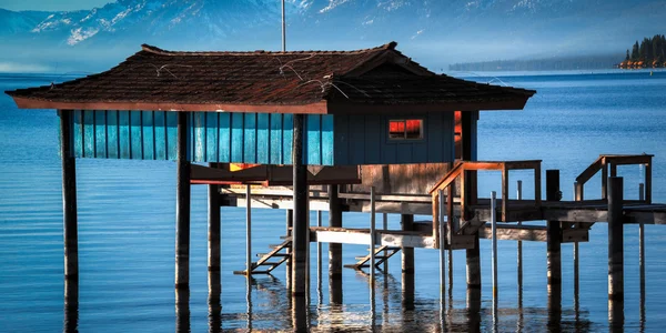 Stilt hut in a lake — Stock Photo, Image