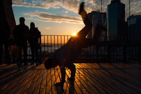 Man dancing on terrace — Stock Photo, Image
