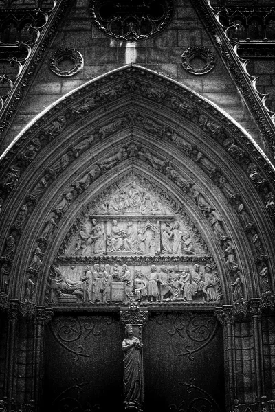 Kyrkan i Paris — Stockfoto