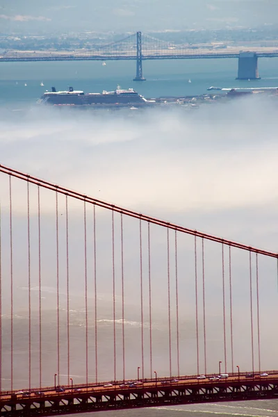 Golden Gate Bridge e Bay Bridge — Fotografia de Stock