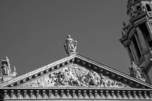 Katedrála v Londýně — Stock fotografie