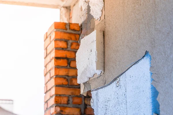 Espuma Poliestireno Foi Desmantelada Remodelando Fachada Casa — Fotografia de Stock