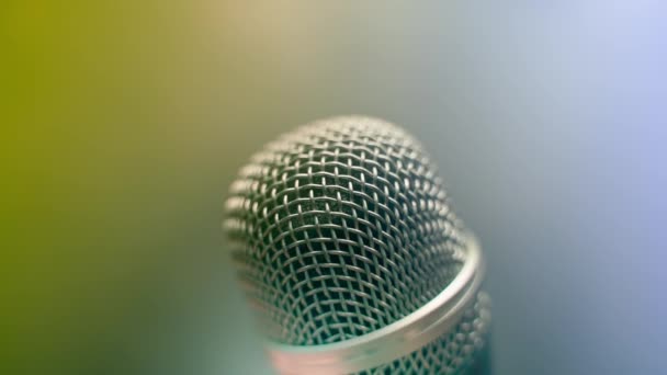 Dynamic Microphone Covered Microphone Array Close Colorful Blurred Background High — Vídeo de Stock