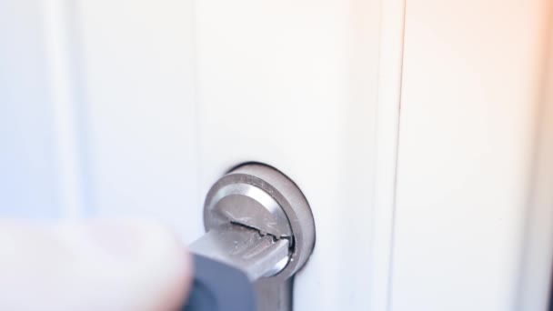 Pulling Perforated Key Lock Cylinder White Plastic Door Close Slow — Stockvideo