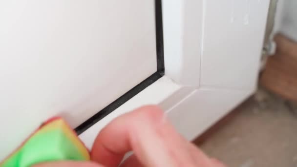 Washing White Plastic Doors Sponge Detergent Close High Quality Footage — Vídeo de Stock