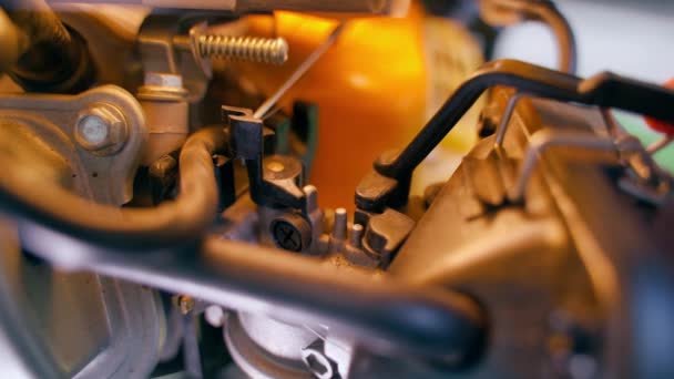 Hand Moves Choke Lever Gas Generator Carburetor Regulation Air Supply — Vídeo de Stock