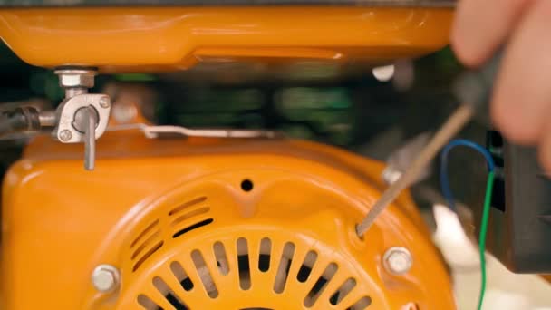 Starting Orange Gas Generator Manual Starter Close Starting Engine Gasoline — Vídeo de stock