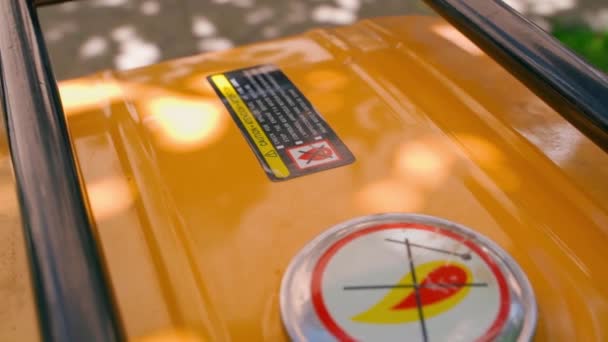 Safety Warning Label Gas Tank Flammability Signs Body Gasoline Electric — Vídeo de Stock