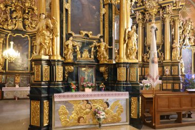 LVIV, UKRAINE - 21 Ocak 2022: Bernardine Kilisesi. St. Andrew Kilisesi.