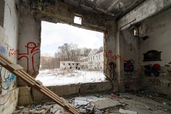 Lviv Ukraine January 2022 Destroyed Deserted Building Premises Broken Windows — Fotografia de Stock