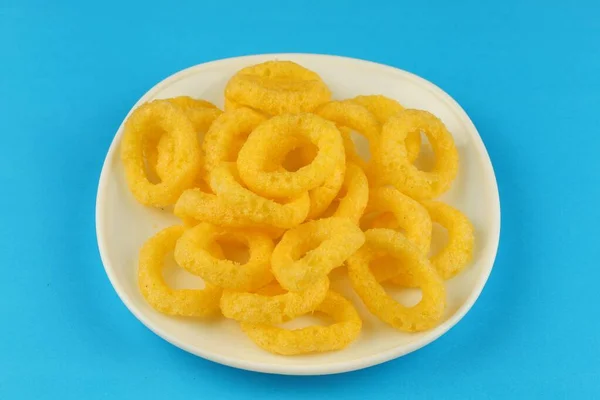 Corn Rings Yellow Snacks Plate — Fotografia de Stock