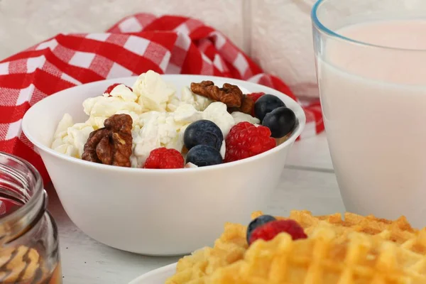 Homemade Cheese Berries Nuts Breakfast Food Quark — Stok fotoğraf
