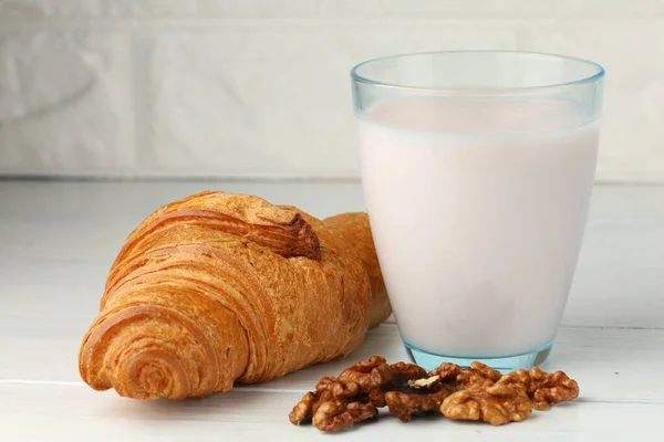 Croissant Nuts Yogurt Healthy Eating — Stock Fotó