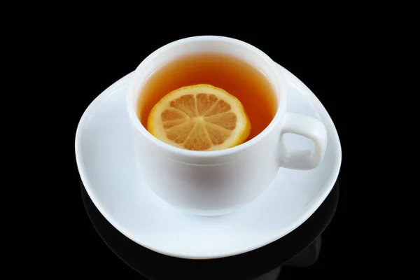 Teát Citrommal Fehér Pohárban Tea Fekete Alapon — Stock Fotó