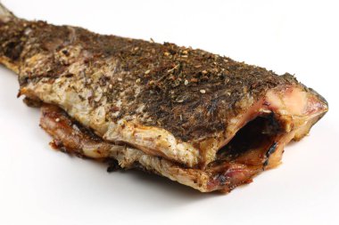 Masada pişmiş balık. Fırında sazan..