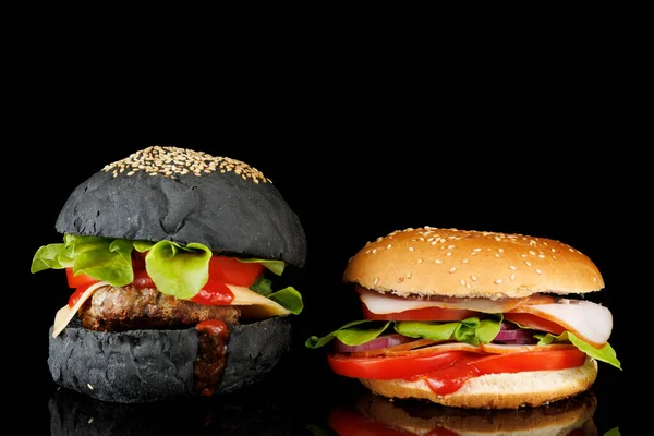 Appetitliche Schwarze Und Weiße Burger — Stockfoto