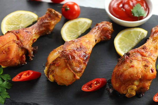 Pernas Frango Fritas Com Limão Molho Pimenta — Fotografia de Stock