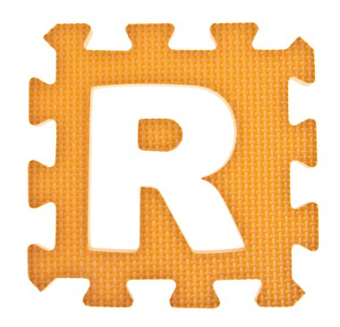 Beyaz arka plan üzerinde izole alfabe oyuncak parça