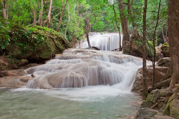 Erawan vodopád národní park, Thajsko — Stock fotografie