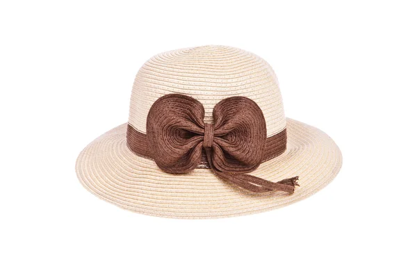 Hnědá slaměný klobouk s mašlí izolovaných na bílém pozadí — Stock fotografie