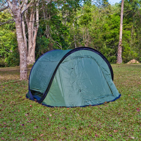 Camping tent in the mountains — Stock Photo, Image