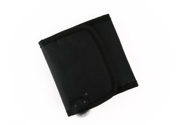 Beyaz arka planda siyah cüzdan izole