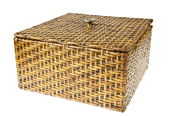 Wicker box isolerad på vit bakgrund — Stockfoto