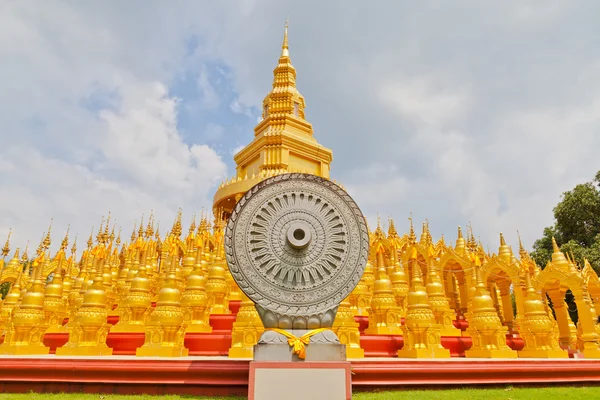 Top 500 pagodes in Wat pasawangboon Saraburi, Thailand — Stockfoto