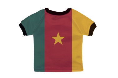 kleine shirt met Kameroen vlag geïsoleerd op witte achtergrond