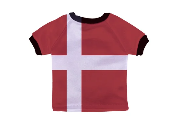 Kleine shirt met Denemarken vlag geïsoleerd op witte achtergrond — Stockfoto