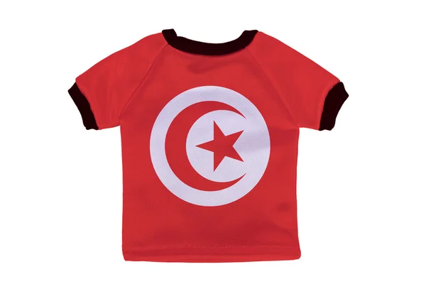 Невеликий сорочка з прапор Тунісу, ізольовані на білому тлі — стокове фото