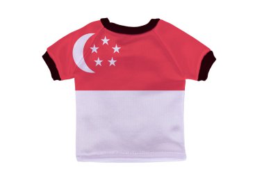 Beyaz arka plan üzerinde izole Singapur bayrağı ile küçük gömlek