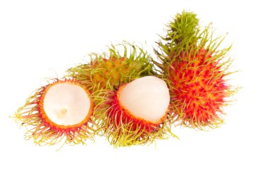 Rambutan meyvesi beyaz arkaplanda izole